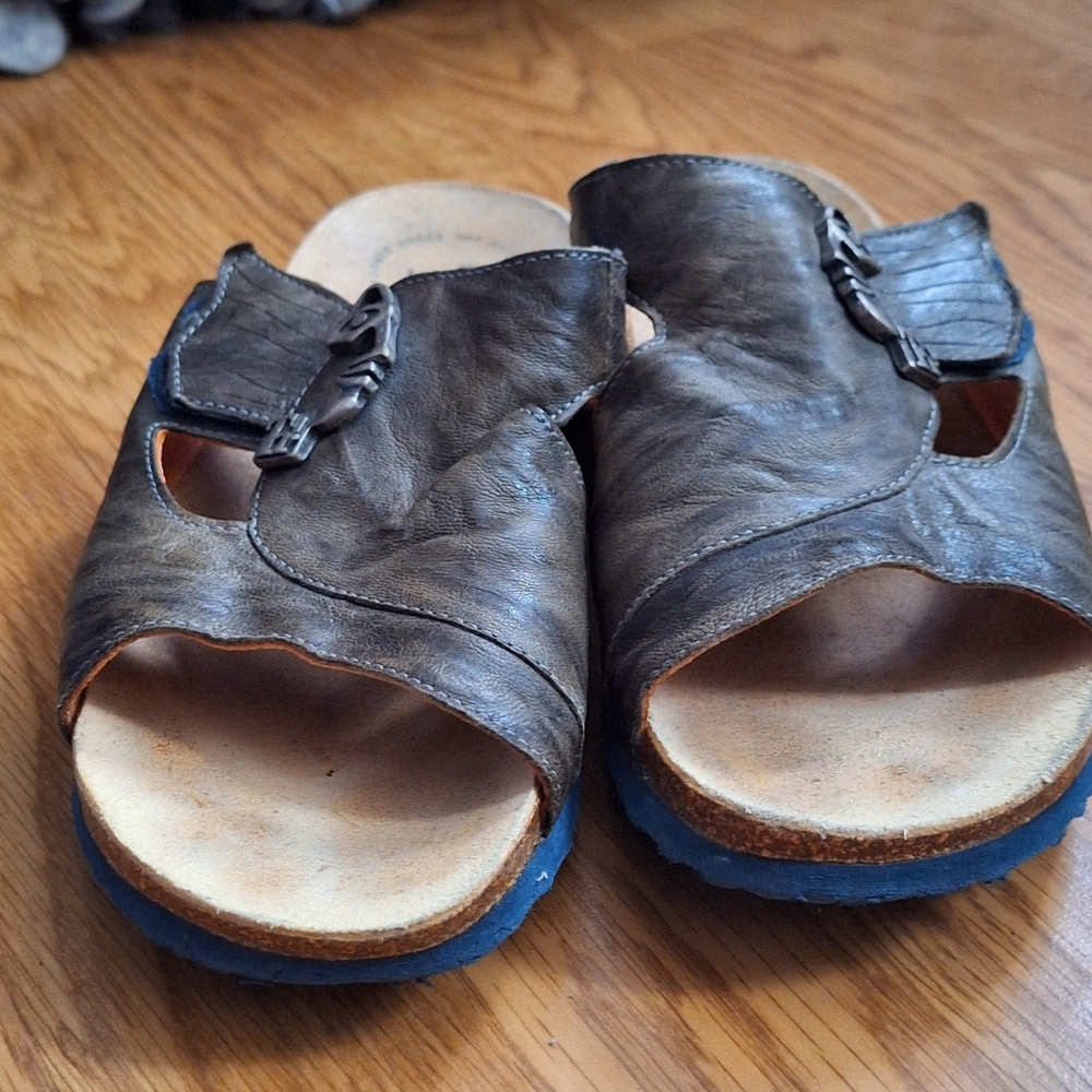 THINK Mizzi Face Sandal Brown Leather Sz 39